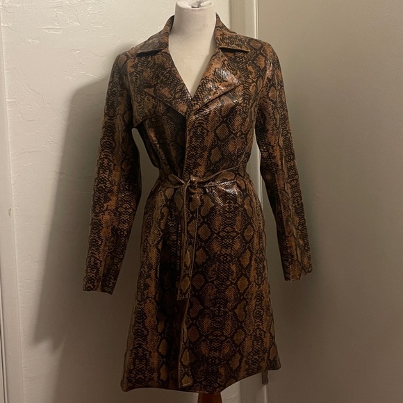 Blank NYC Tan Snake Print Trench Coat - Picture 9 of 9